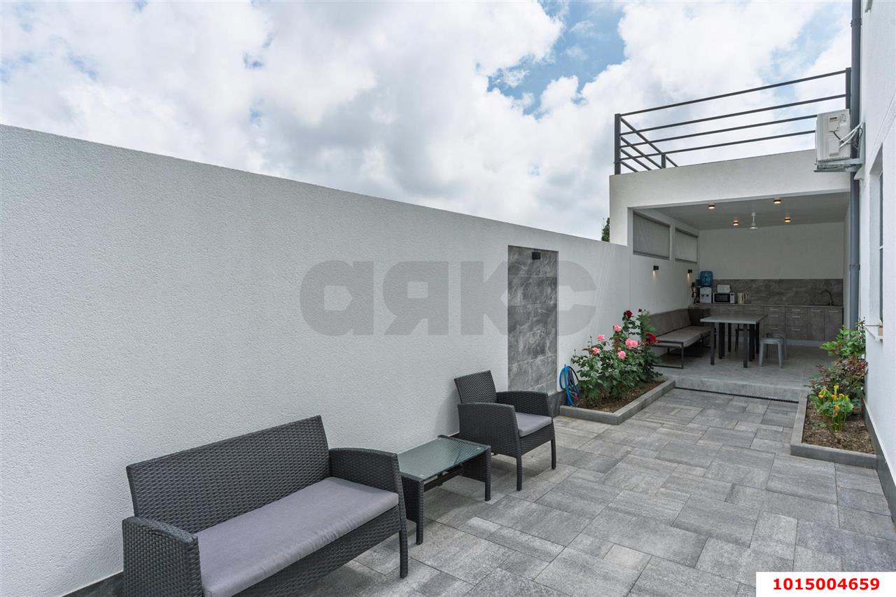 Фото №10: Дом 182 м² + 4.6 сот. - Геленджик, ул. Розы Люксембург, 46