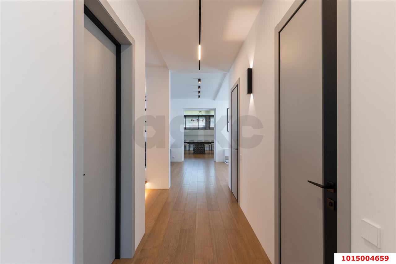 Фото №22: Дом 182 м² + 4.6 сот. - Геленджик, ул. Розы Люксембург, 46