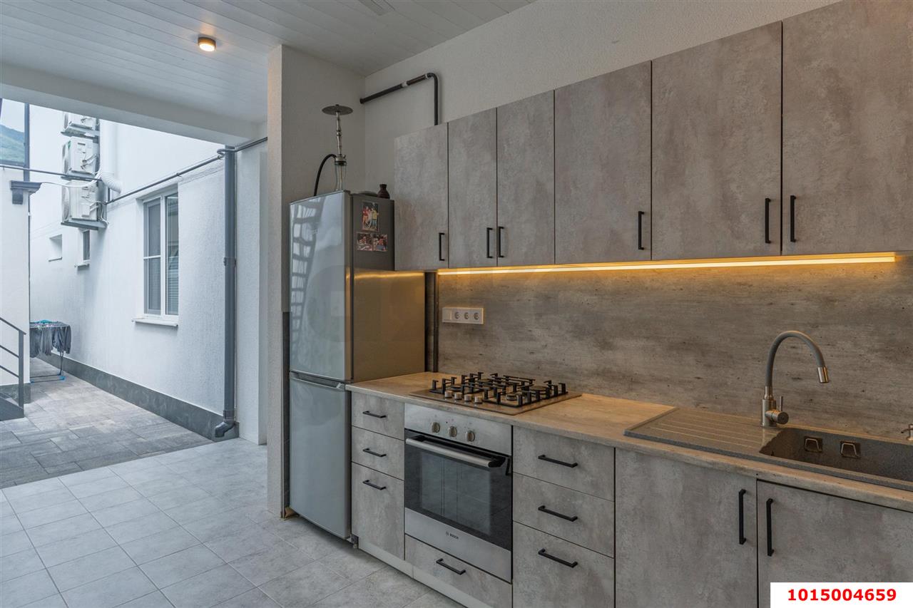 Фото №15: Дом 182 м² + 4.6 сот. - Геленджик, ул. Розы Люксембург, 46