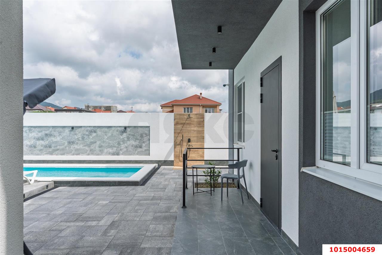 Фото №8: Дом 182 м² + 4.6 сот. - Геленджик, ул. Розы Люксембург, 46