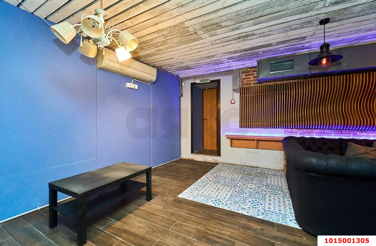 Фото №9: Торговое помещение 200 м² - Краснодар, Центральный, ул. Красноармейская, 81