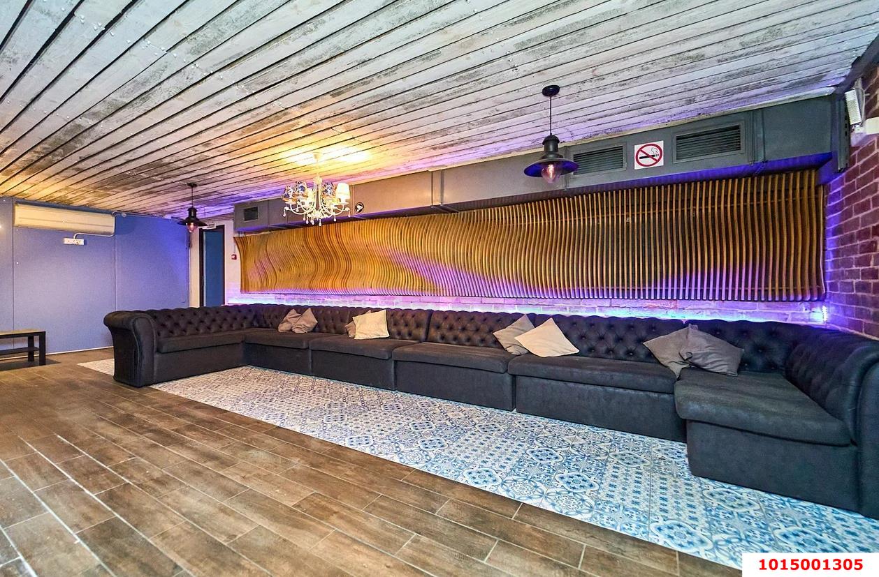 Фото №8: Торговое помещение 200 м² - Краснодар, Центральный, ул. Красноармейская, 81