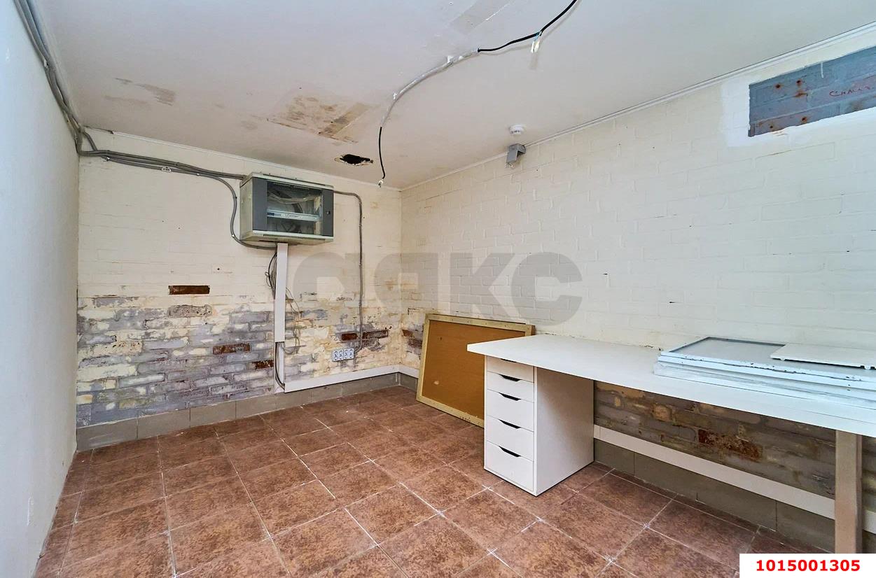Фото №18: Торговое помещение 200 м² - Краснодар, Центральный, ул. Красноармейская, 81