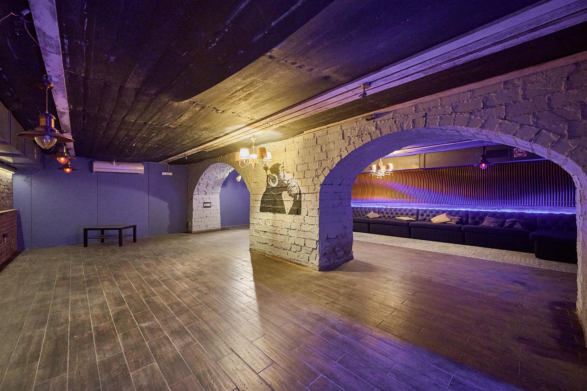 Фото №11: Коммерция 199 м² - Краснодар, Центральный внутригородской округ, мкр. Центральный, ул. Красноармейская, 81