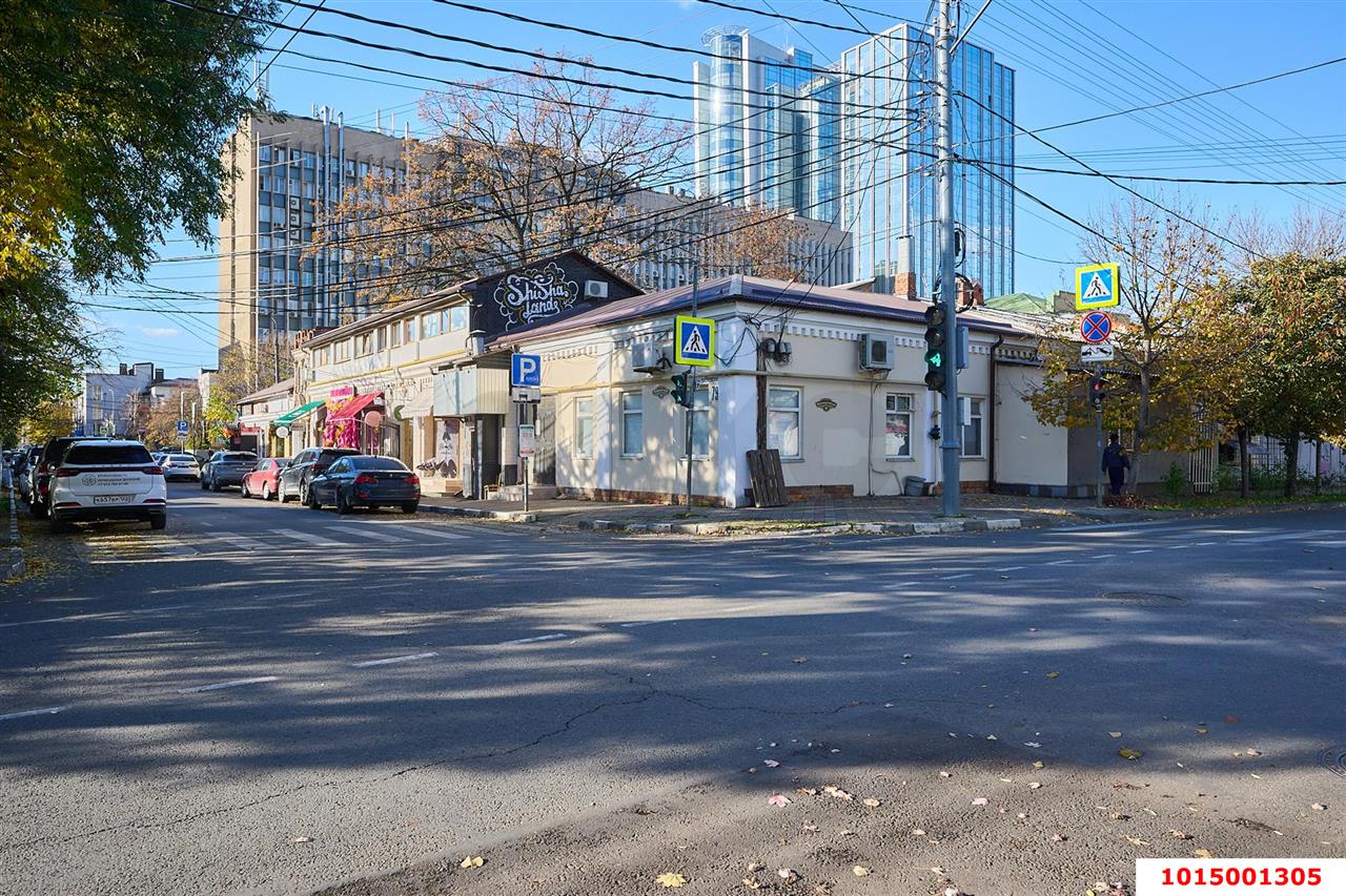 Фото №2: Торговое помещение 200 м² - Краснодар, Центральный, ул. Красноармейская, 81