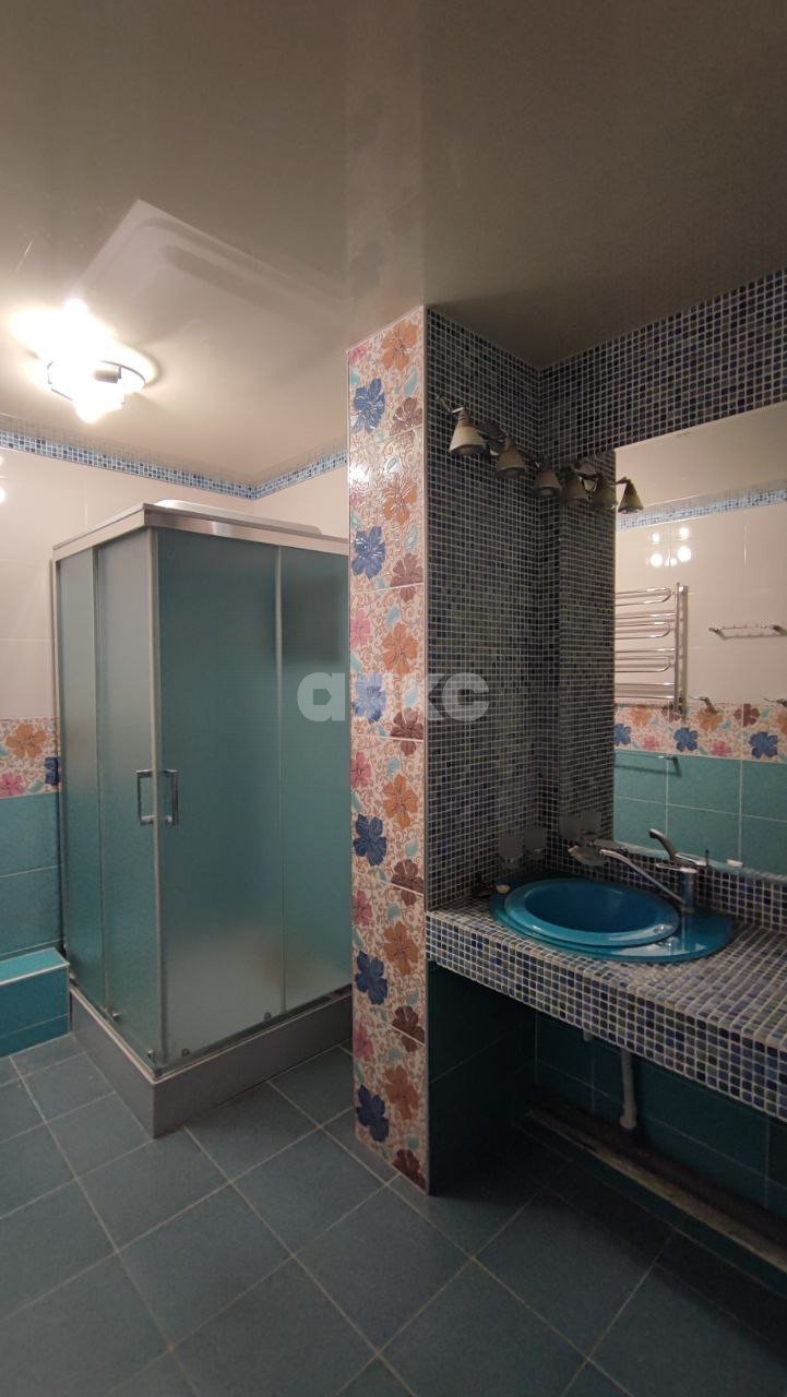 Фото №28: 4-комнатная квартира 121 м² - Волгоград, Центральный, ул. 7-й Гвардейской, 12А