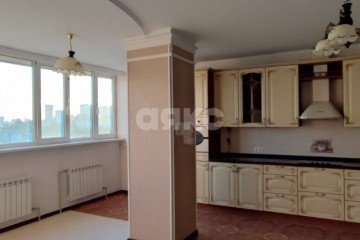 Фото №1: 4-комнатная квартира 121 м² - Волгоград, р. Центральный, ул. 7-й Гвардейской, 12А