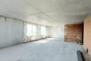 Фото №1: 4-комнатная квартира 81 м² - Ростов-на-Дону, мкр. Богатяновка, пр-кт Богатяновский Спуск, 3/75