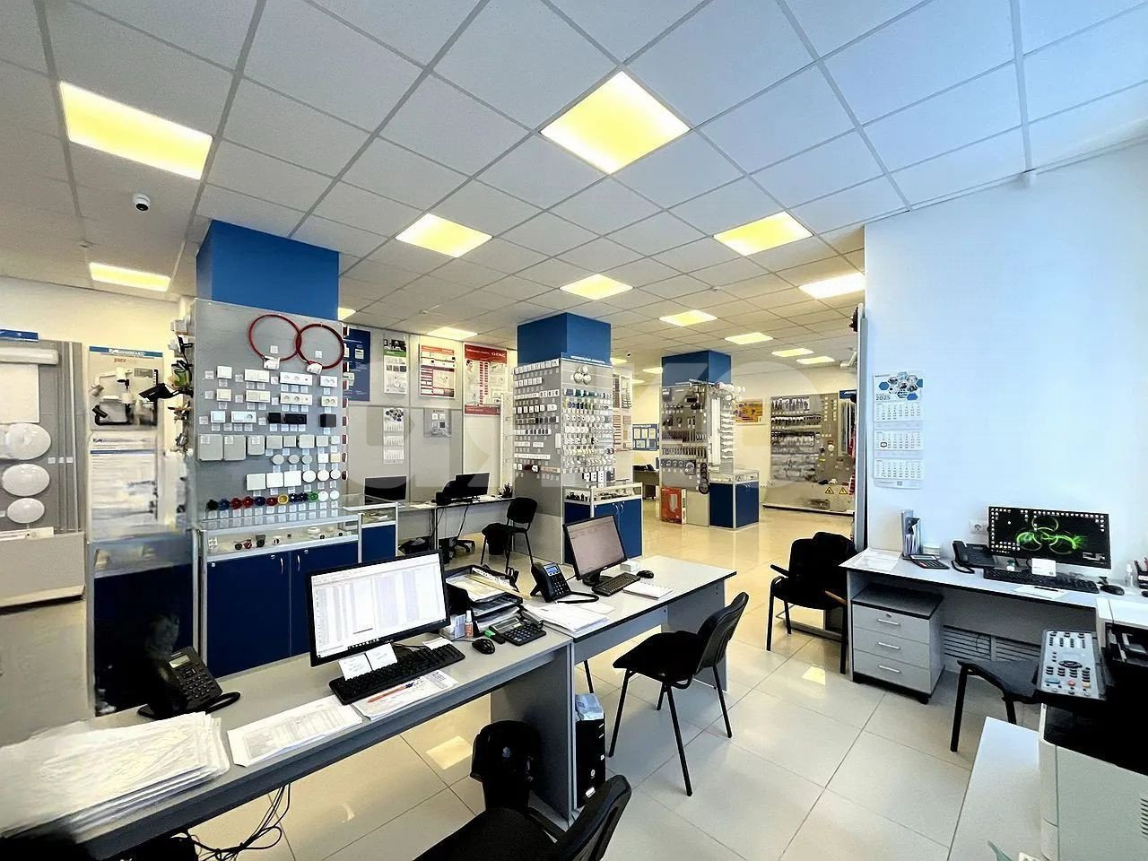 Фото №2: Коммерция 160 м² - Ростов-на-Дону, Сельмаш, ул. Селиванова, 64/112