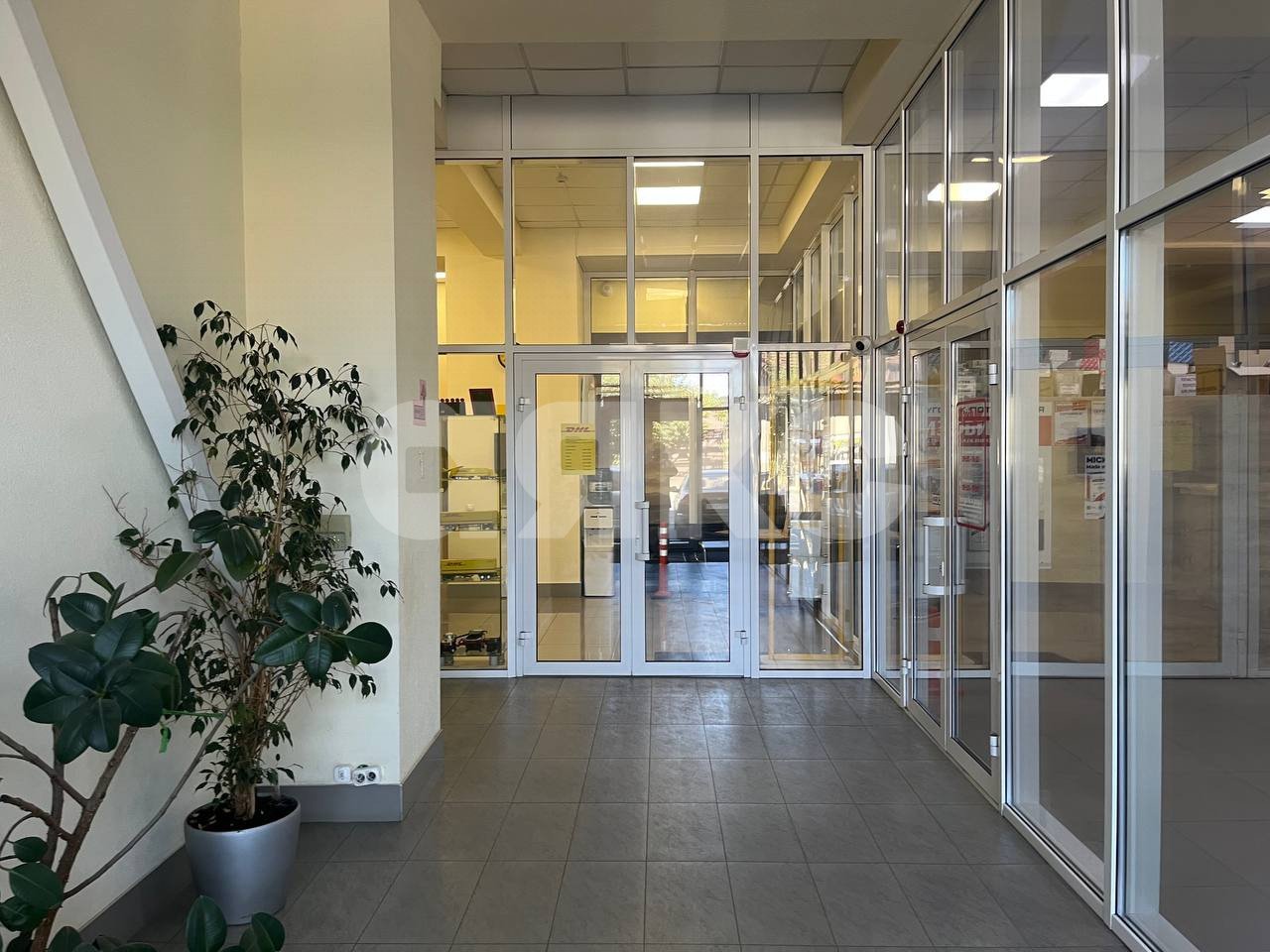 Фото №11: Коммерция 220 м² - Ростов-на-Дону, Гарант, ул. Орская, 14/19