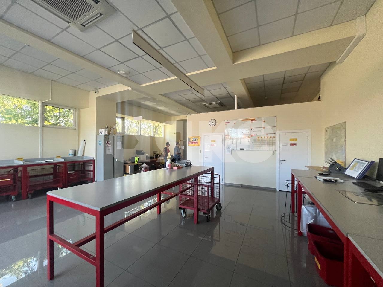 Фото №8: Коммерция 220 м² - Ростов-на-Дону, Гарант, ул. Орская, 14/19