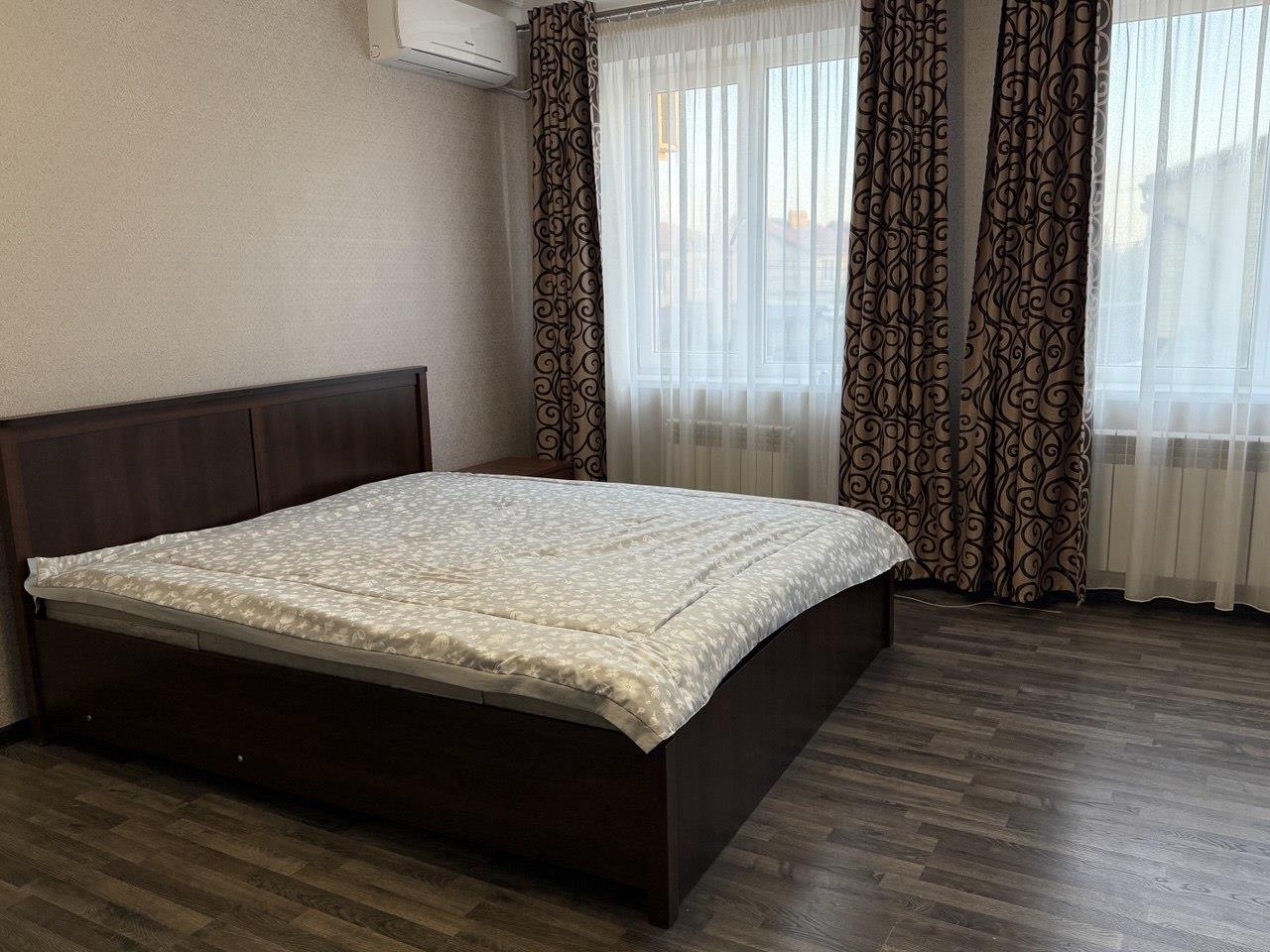 Фото №1: Дом 117 м² + 1.5 сот. - Российский, Прикубанский внутригородской округ, мкр. ЖК Вилла Роз, ул. Бисерная, 19Б