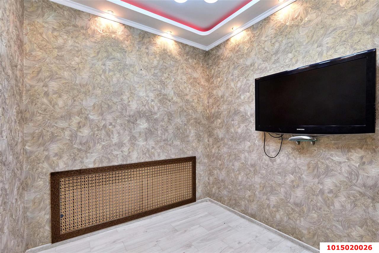 Фото №4: Часть дома <span class="whitespace-nowrap">54 м²</span> <span class="whitespace-nowrap">+ 1 сот.</span>, <span class="whitespace-nowrap">1 эт.</span> - Краснодар, Центральный внутригородской округ, мкр. Центральный, ул. Володи Головатого, 359