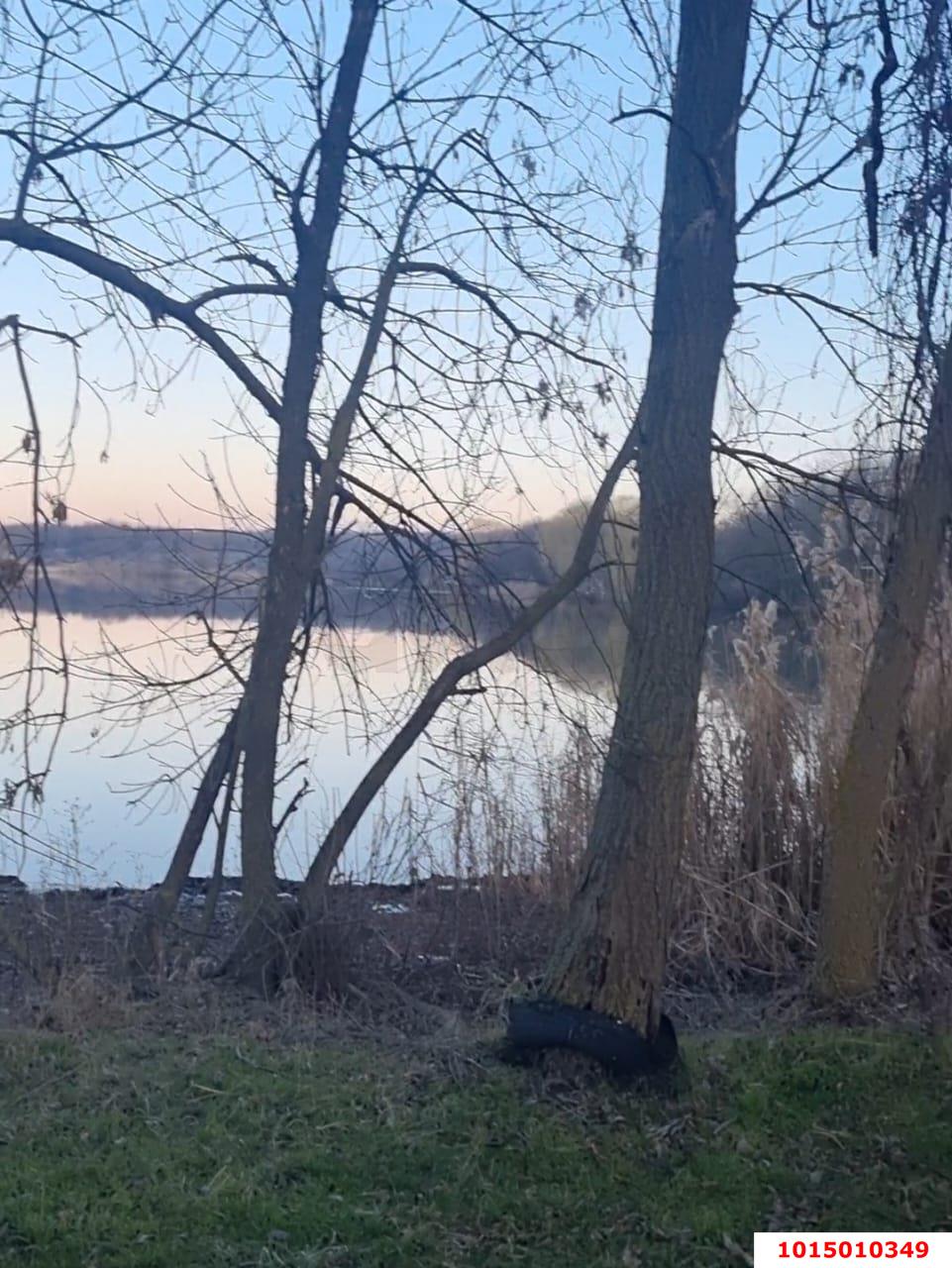 Фото №4: Земельный участок под ИЖС 4 сот. - Саратовский