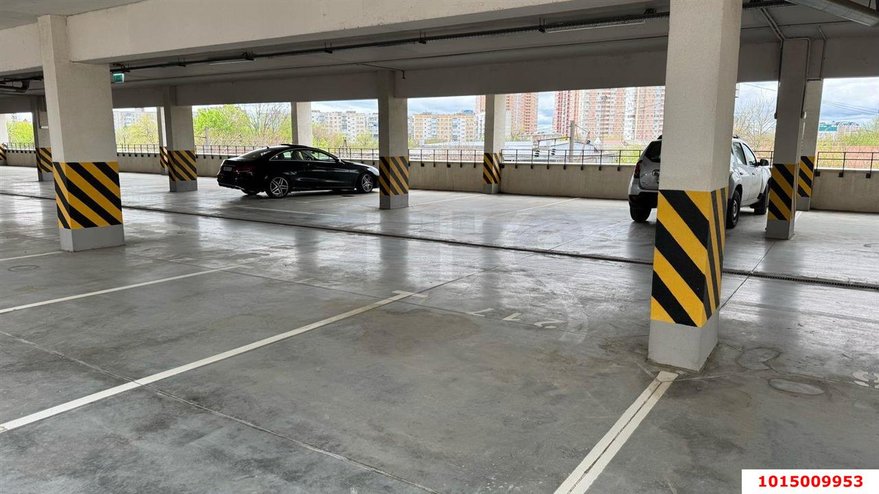 Фото №1: Гараж - Краснодар, Центральный внутригородской округ, Табачная Фабрика, мкр. ЖК Все Свои Вип, ул. Колхозная, 5с2