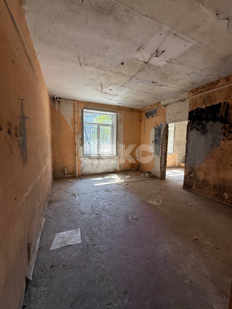 Фото №5: Коммерция 149 м² - Мариуполь, Жовтневый, пр-кт Ленина, 43