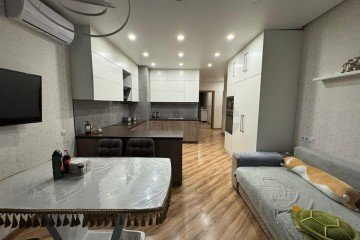 Фото №1: 2-комнатная квартира 70 м² - Краснодар, мкр. жилой комплекс Восход, ул. Гидростроителей, 59