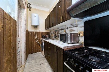 Фото №1: 2-комнатная квартира 37 м² - Краснодар, мкр. Западный внутригородской округ, ул. Красная, 79