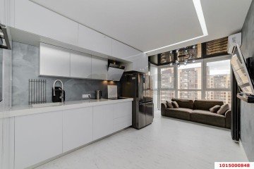 Фото №1: 1-комнатная квартира 57 м² - Краснодар, мкр. Хлопчато-бумажный Комбинат, ул. Уральская, 75/1