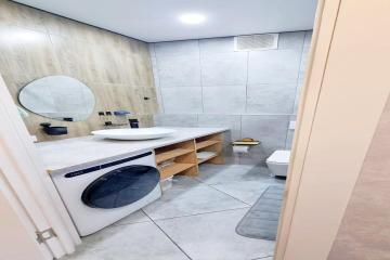 Фото №1: 2-комнатная квартира 51 м² - Краснодар, мкр. Гидростроителей, ул. имени Снесарева, 10/1