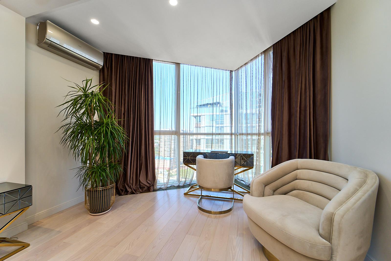 Фото №11: 3-комнатная квартира 160 м² - Краснодар, Прикубанский внутригородской округ, Фестивальный, Отделение № 1 совхоза Солнечный, мкр. ЖК Седьмой Континент, ул. Совхозная, 1к2