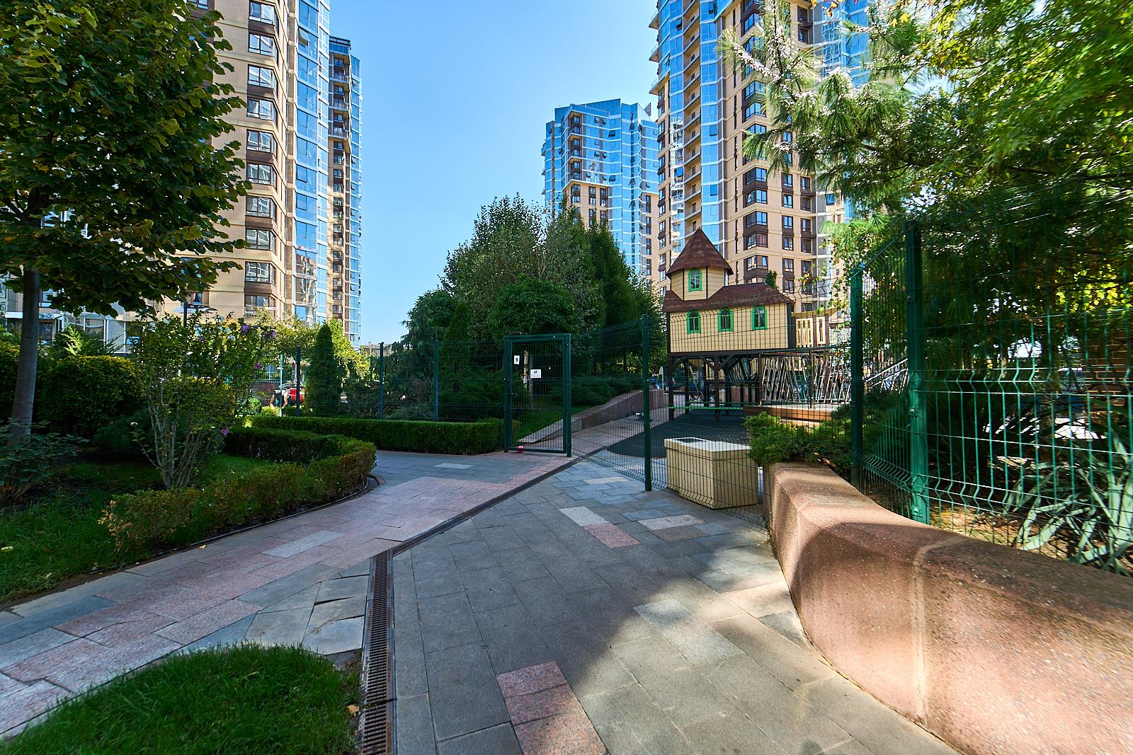 Фото №31: 3-комнатная квартира 160 м² - Краснодар, Прикубанский внутригородской округ, Фестивальный, Отделение № 1 совхоза Солнечный, мкр. ЖК Седьмой Континент, ул. Совхозная, 1к2