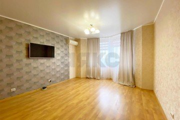 Фото №1: 3-комнатная квартира 86 м² - Краснодар, мкр. Черёмушки, ул. Старокубанская, 58
