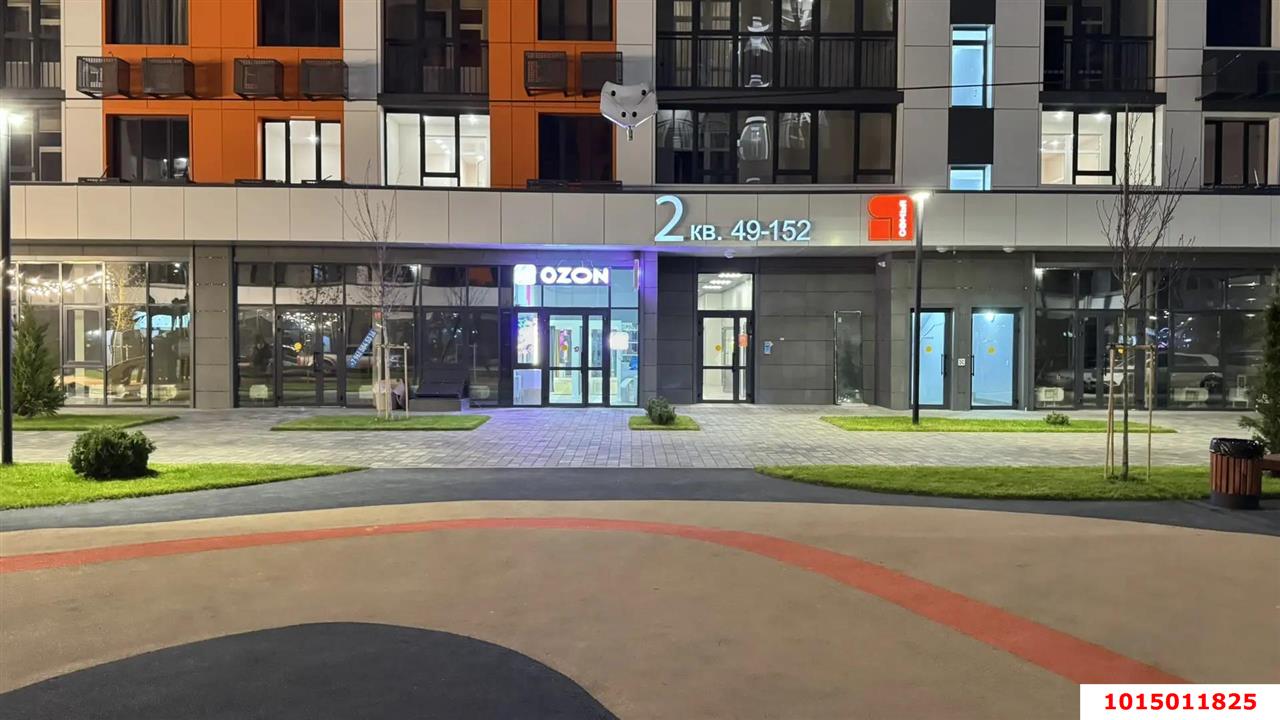 Фото №3: Торговое помещение 30 м² - Краснодар, жилой комплекс Друзья, ул. имени Генерала Брусилова, 28к3