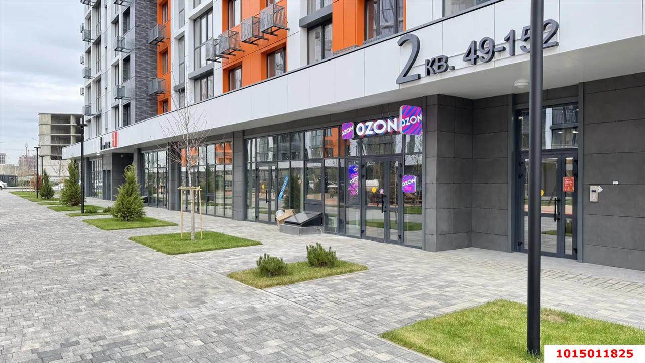 Фото №2: Торговое помещение 30 м² - Краснодар, жилой комплекс Друзья, ул. имени Генерала Брусилова, 28к3