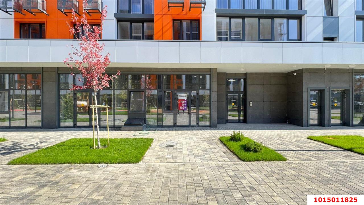 Фото №2: Торговое помещение 30 м² - Краснодар, жилой комплекс Друзья, ул. имени Генерала Брусилова, 28к3
