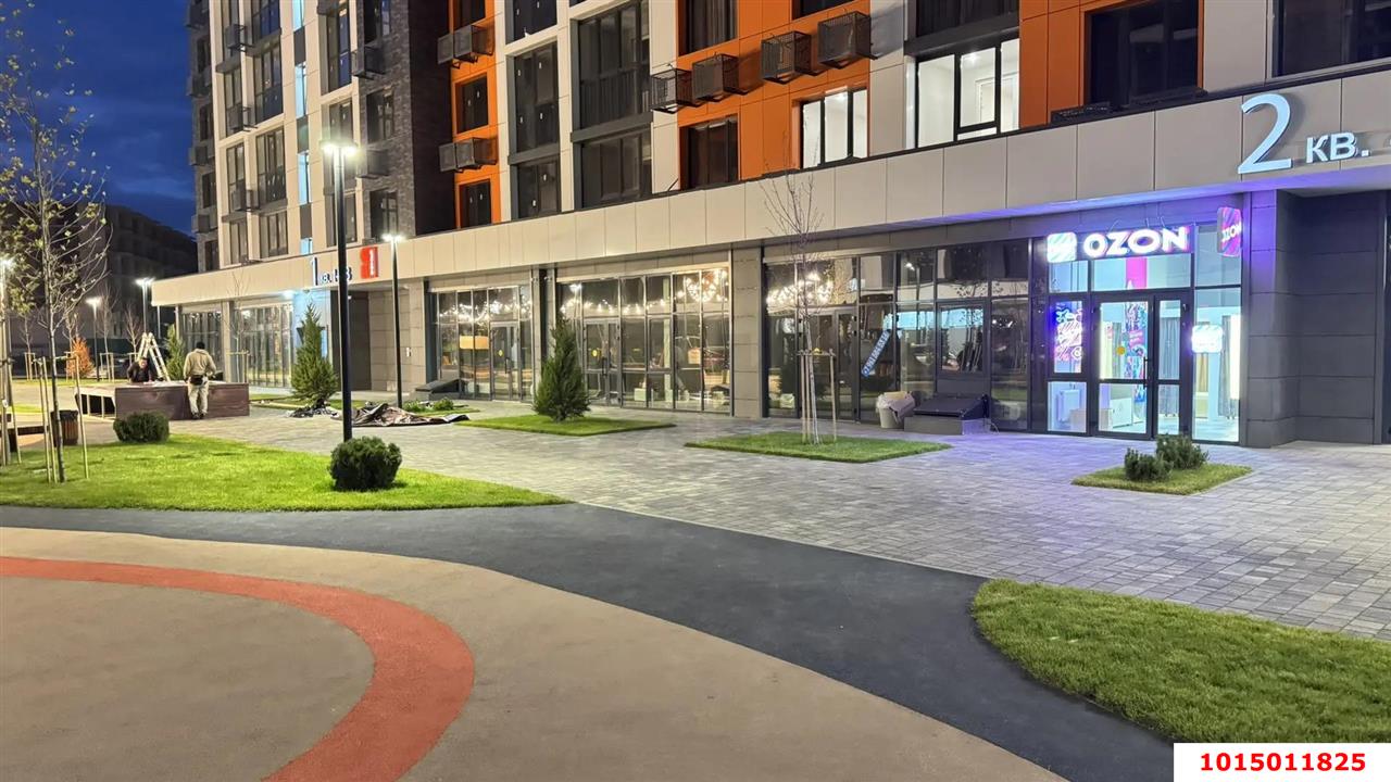 Фото №4: Торговое помещение 30 м² - Краснодар, жилой комплекс Друзья, ул. имени Генерала Брусилова, 28к3