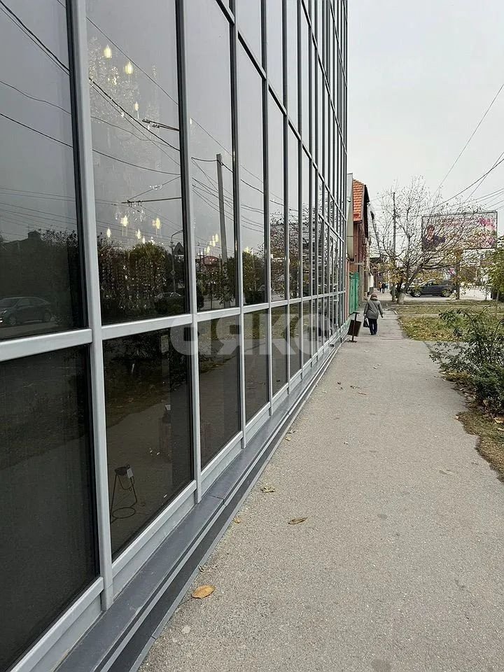 Фото №1: Коммерция 470 м² - Ростов-на-Дону, Западный, пр-кт Стачки, 86