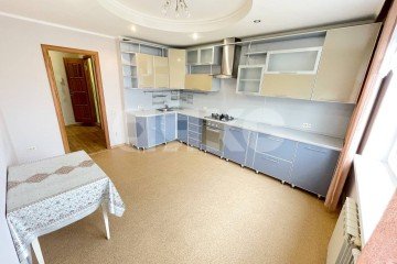 Фото №2: 2-комнатная квартира 63 м² - Нижнекамск, мкр. 27-й, пр-кт Мира, 32