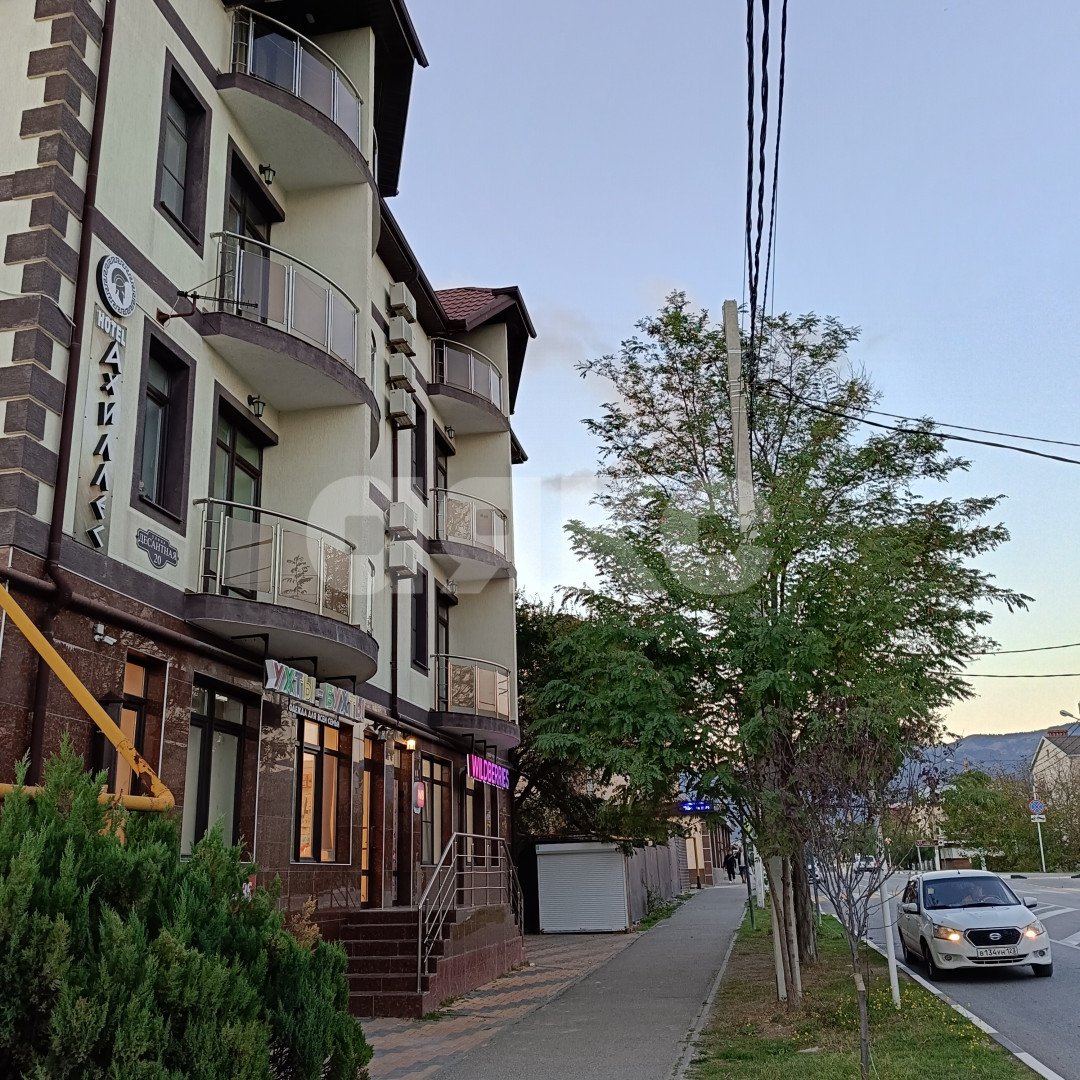 Фото №3: Коммерция 619 м² - Геленджик, ул. Десантная, 20