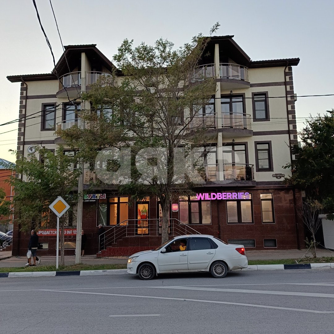 Фото №1: Коммерция 619 м² - Геленджик, ул. Десантная, 20
