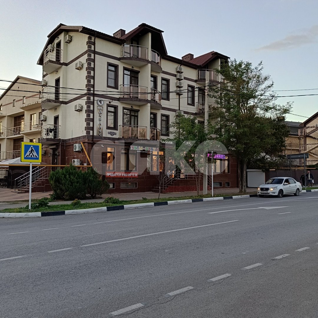 Фото №2: Коммерция 619 м² - Геленджик, ул. Десантная, 20