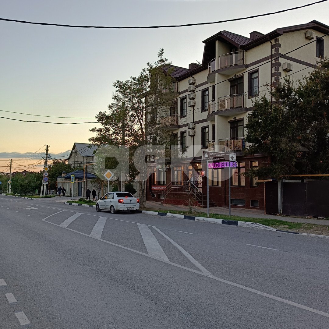 Фото №6: Коммерция 619 м² - Геленджик, ул. Десантная, 20