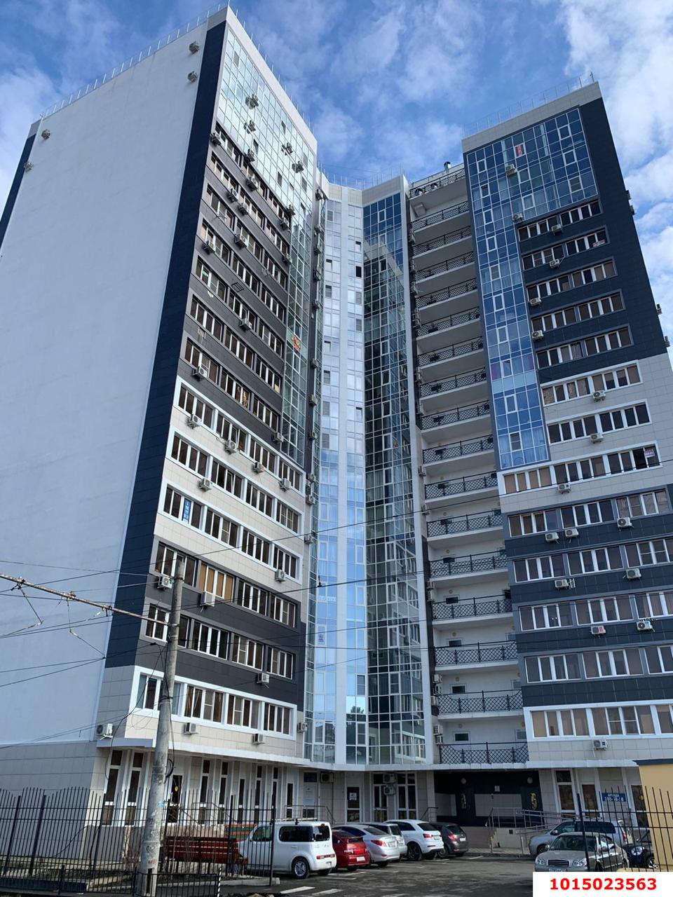 Фото №1: 3-комнатная квартира 91 м² - Краснодар, ЖК Статус, ул. Стасова, 10