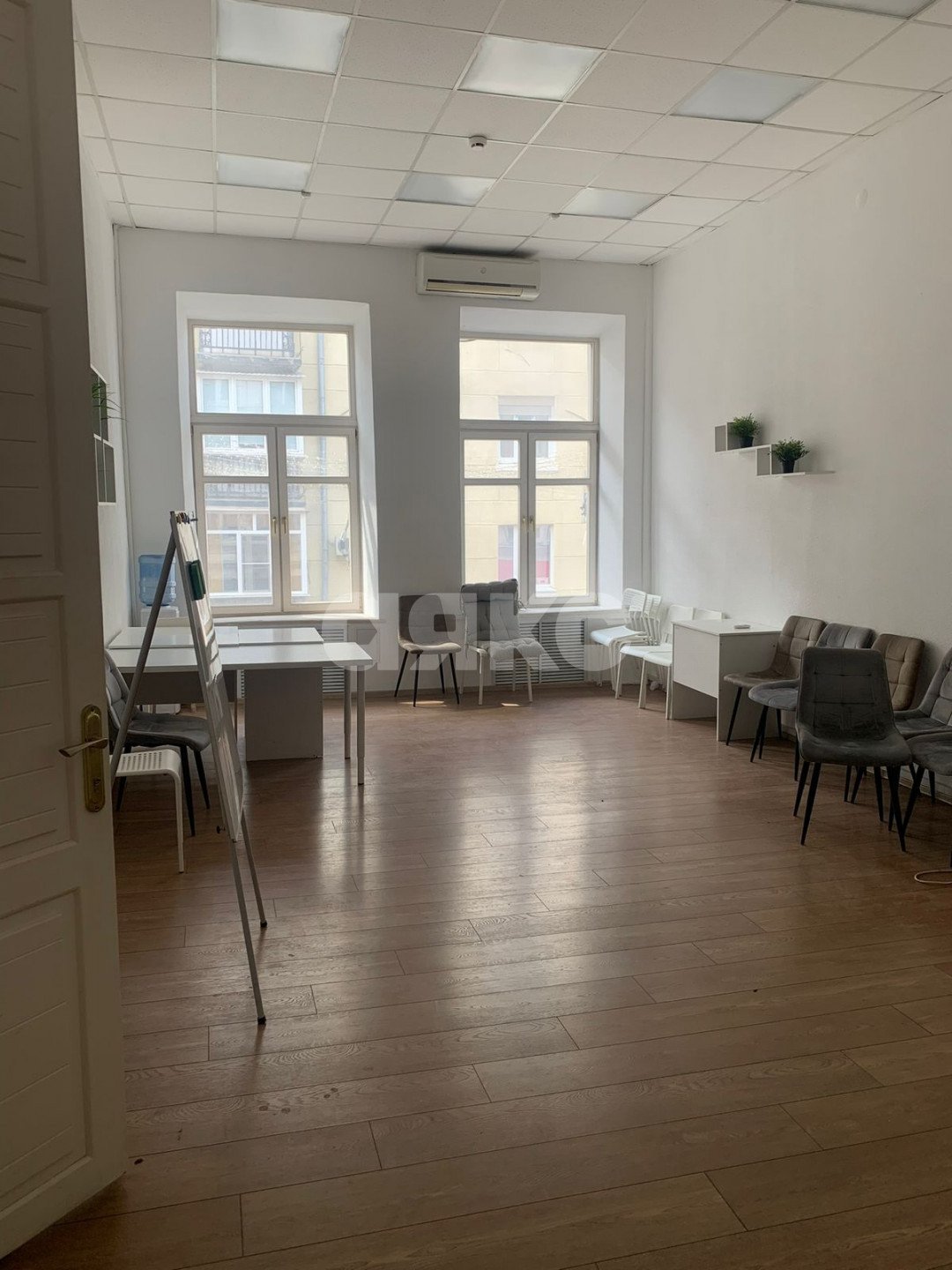 Фото №1: Коммерция 180 м² - Ростов-на-Дону, Ленинский, ул. Большая Садовая, 58