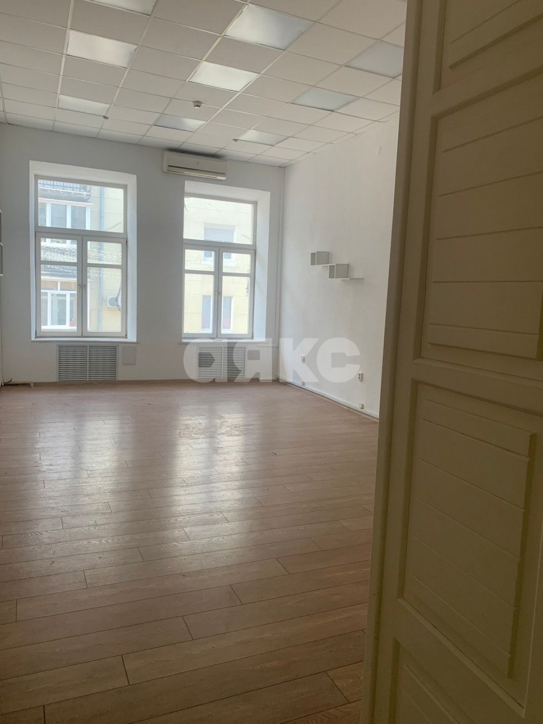 Фото №11: Коммерция 180 м² - Ростов-на-Дону, Ленинский, ул. Большая Садовая, 58