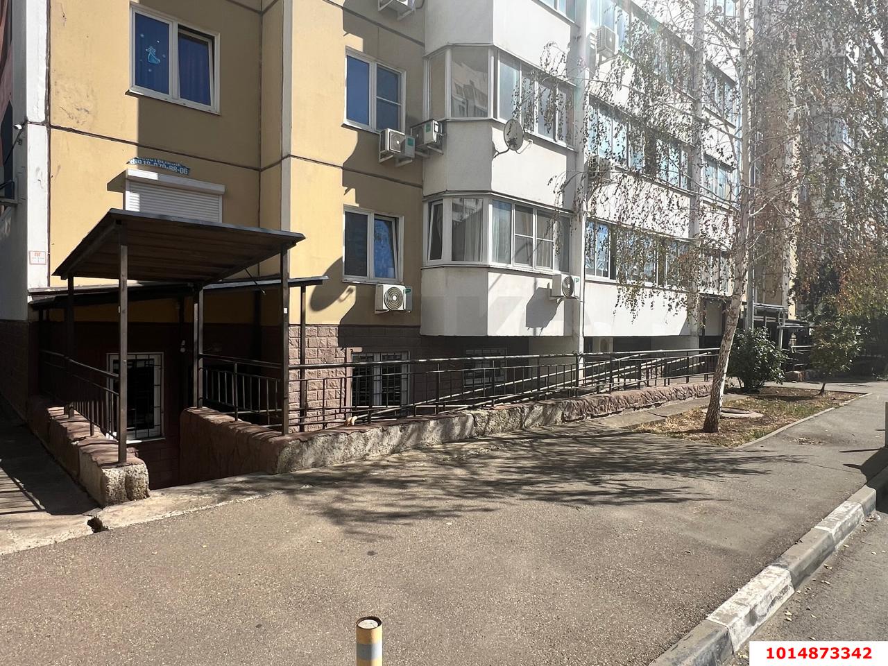 Фото №10: Торговое помещение <span class="whitespace-nowrap">64 м²</span>, <span class="whitespace-nowrap">14 эт.</span> - Краснодар, Прикубанский внутригородской округ, мкр. Московский, ул. им. Артюшкова В.Д., 15