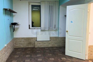 Фото №4: Торговое помещение 65 м² - Краснодар, мкр. Московский, ул. им. Артюшкова В.Д., 15