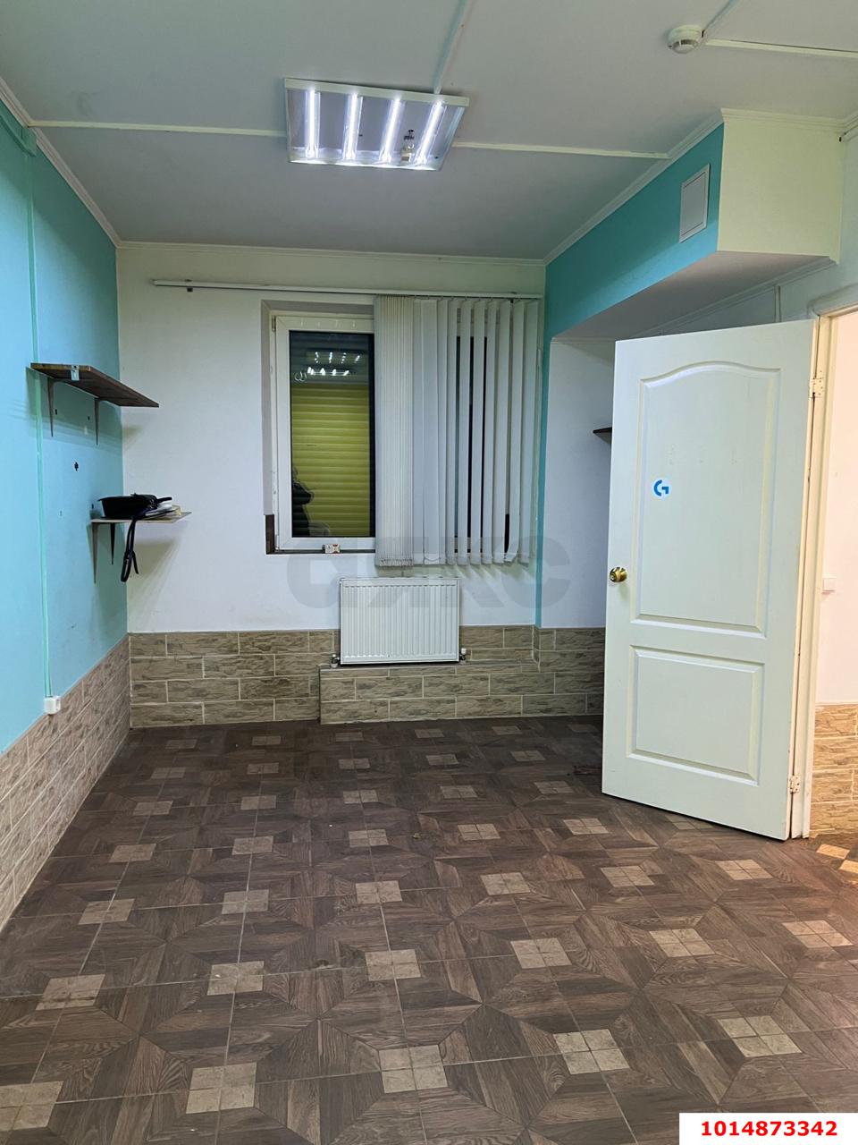 Фото №4: Торговое помещение 65 м² - Краснодар, Московский, ул. им. Артюшкова В.Д., 15