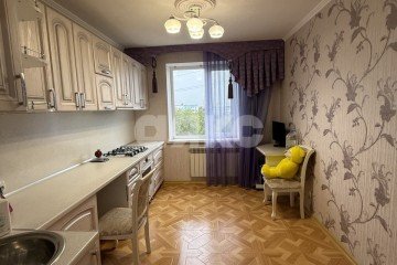 Фото №3: 3-комнатная квартира 70 м² - Кореновск, мкр. Военный городок, ул. Циолковского, 34