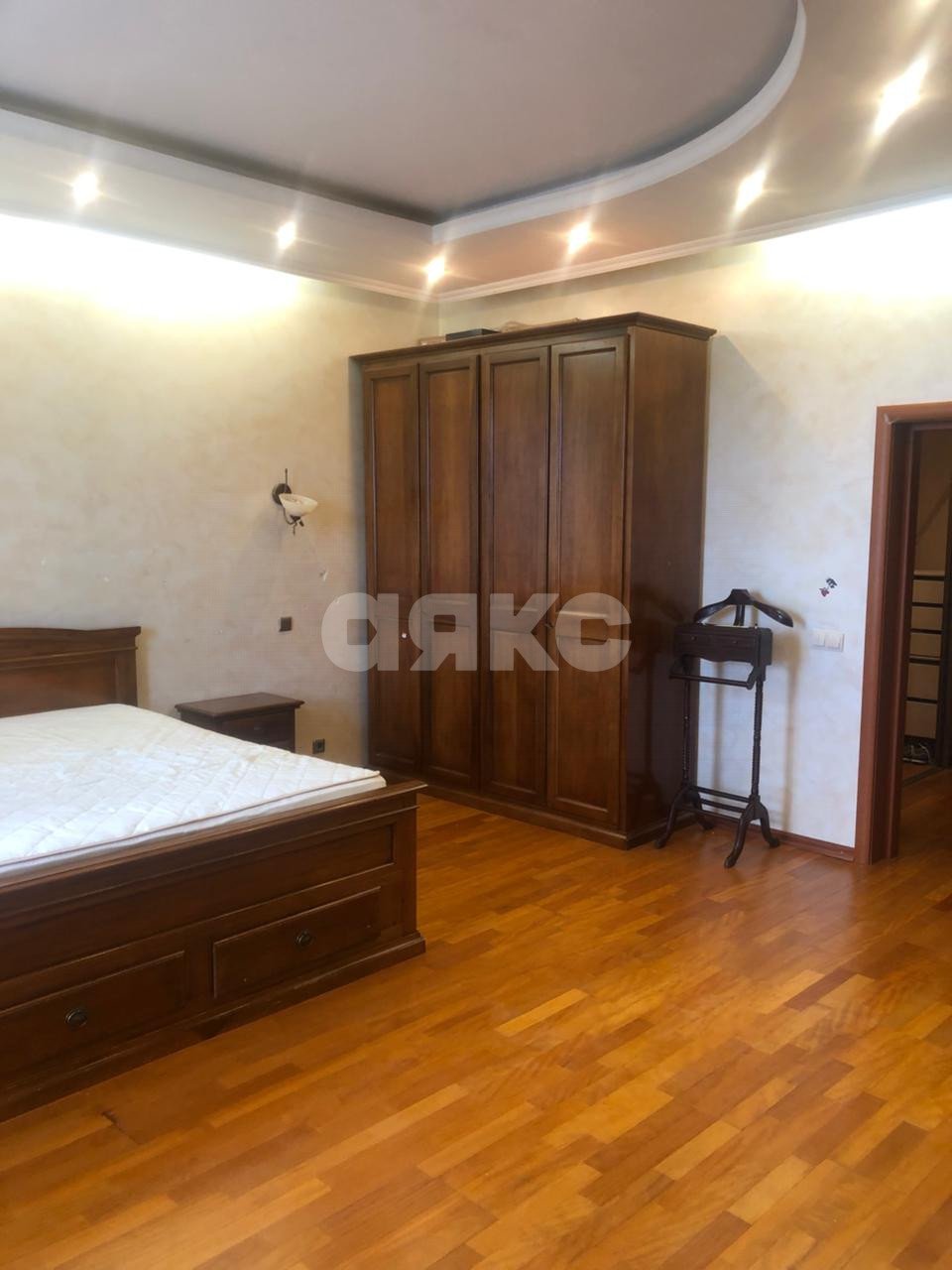 Фото №11: 4-комнатная квартира 199 м² - Москва, Раменки, пр-кт Мичуринский, 29