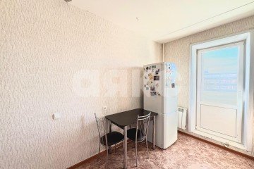 Фото №4: 1-комнатная квартира 35 м² - Нижнекамск, мкр. 49-й, ул. 30 лет Победы, 33