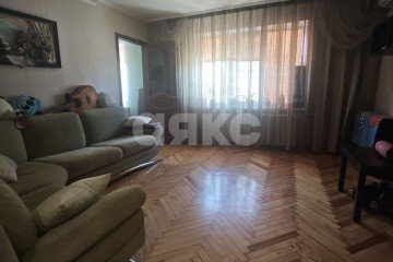 Фото №5: 4-комнатная квартира 76 м² - Мариуполь, р. Жовтневый, пр-кт Металлургов, 133