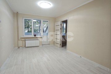 Фото №3: 3-комнатная квартира 56 м² - Мариуполь, мкр. Западный, ул. 50 лет СССР, 53