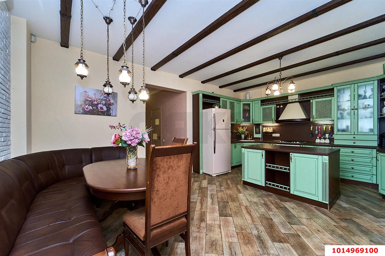 Фото №2: Дом 195 м² + 1.5 сот. - Новая Адыгея, ул. Адыгейская, 17