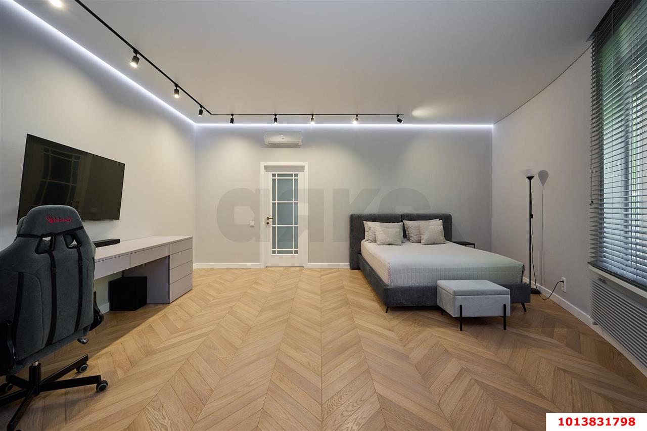 Фото №11: 4-комнатная квартира 182 м² - Краснодар, Прикубанский внутригородской округ, мкр. Немецкая Деревня, ул. Баварская, 25